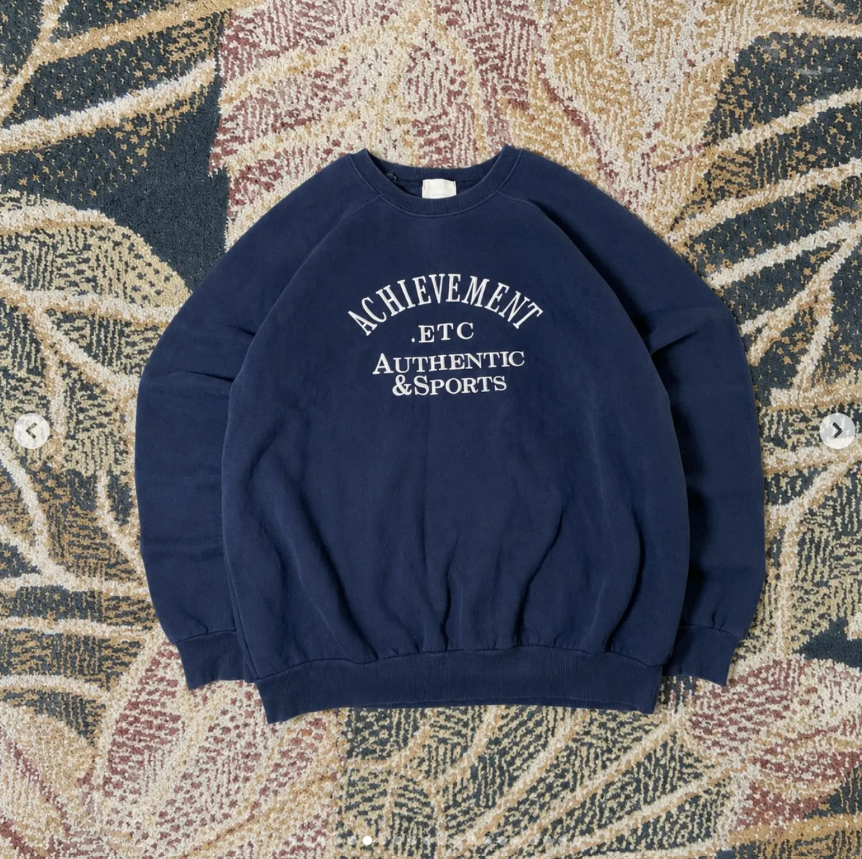 Navy vintage graphic sweatshirt